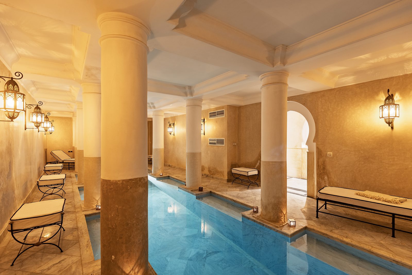 Piscine intérieure chauffée