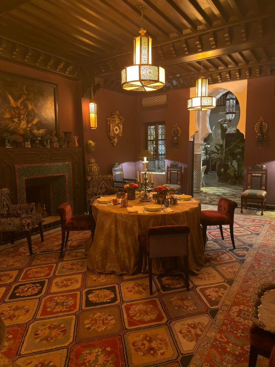 Candlelit dinner